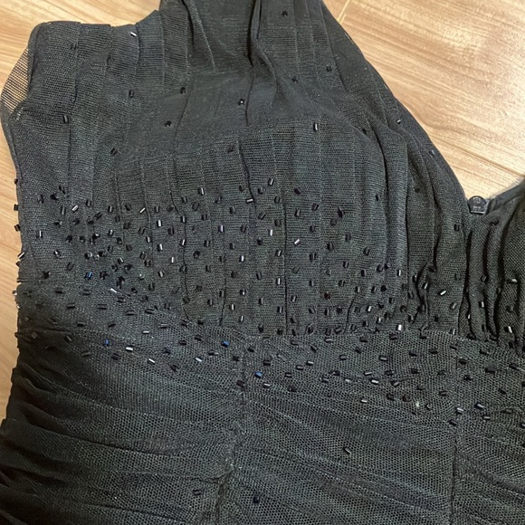 Sparkling sleeveless top - Picture 2 of 4